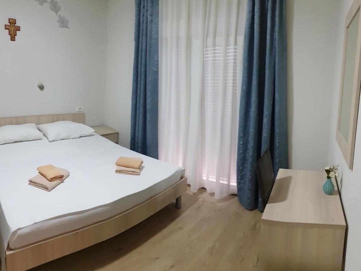Bed and Breakfast Pansion Matija Меджугорье Экстерьер фото
